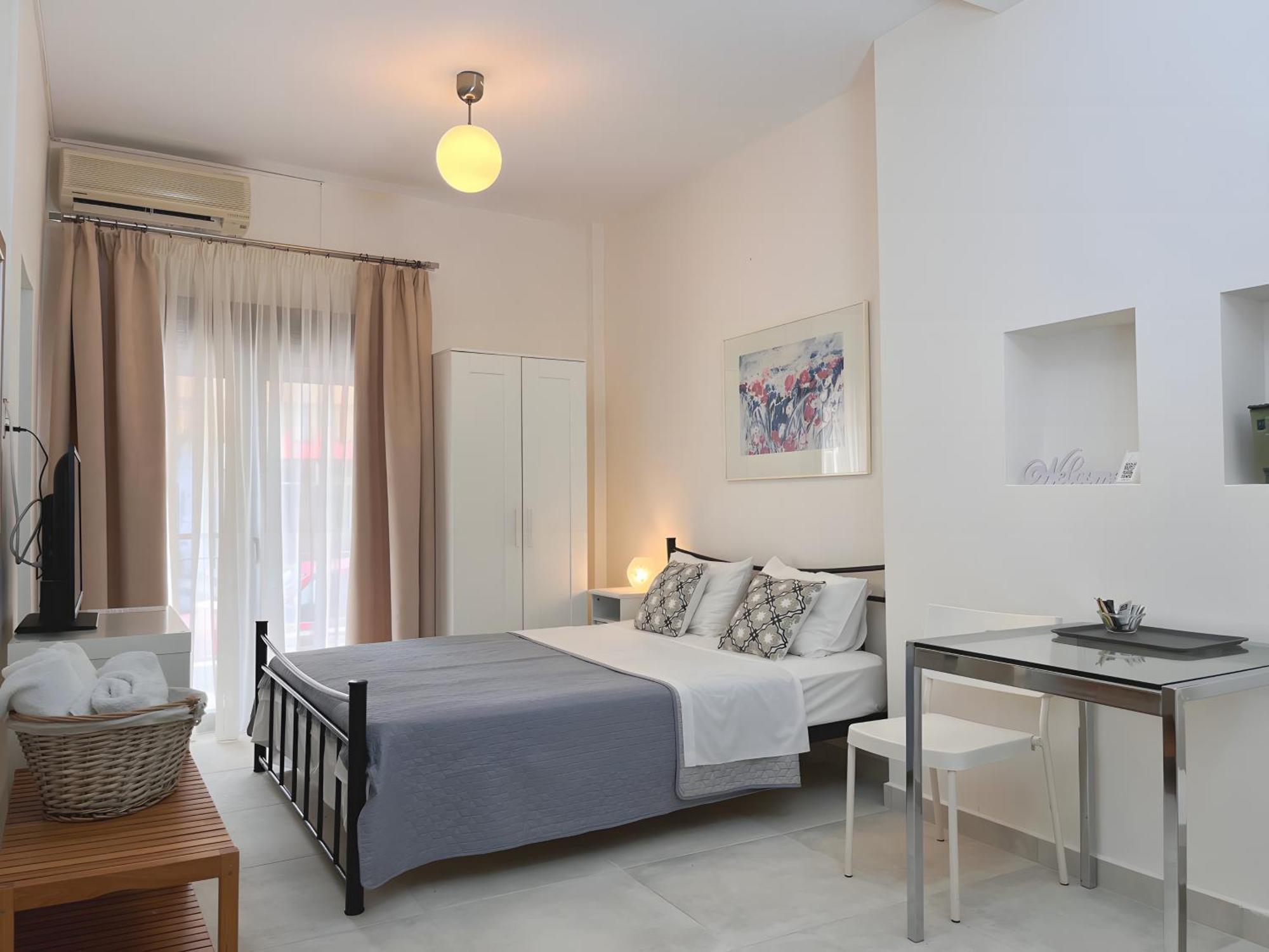 Almira Studios Sarti Luaran gambar